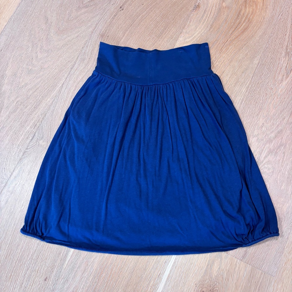 Garnet Hill Navy Favorite Knit Skirt | M | Knee-length | T-shirt Material - Picture 2 of 5